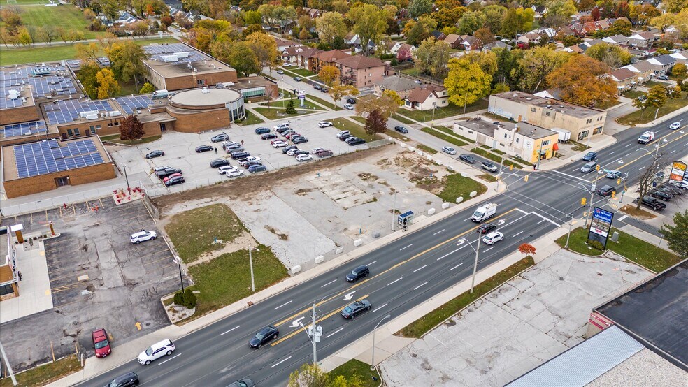 More Photos Of 2410-12-16-2488 Tecumseh W Rd, Windsor Land For Sale