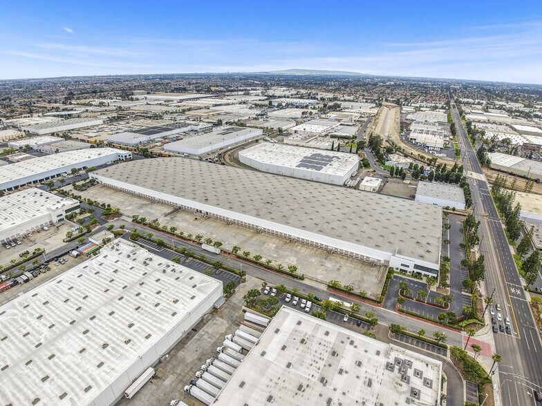 More Photos Of 6700-6750 Artesia Blvd, Buena Park Manufacturing For Lease