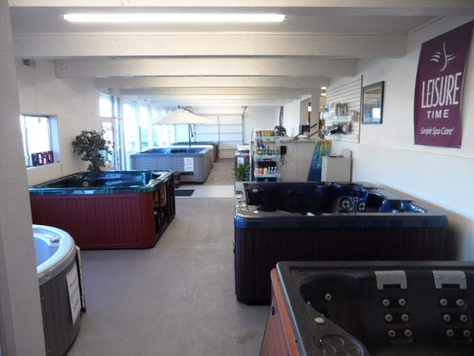 More Photos Of 4343 Main St, Springfield Warehouse For Lease