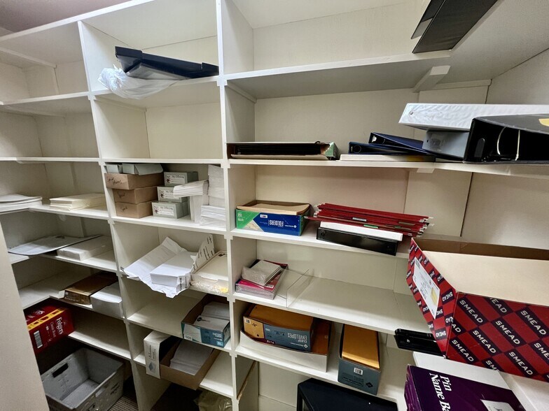 More Photos Of 620 4th St, Graham Office For Sale