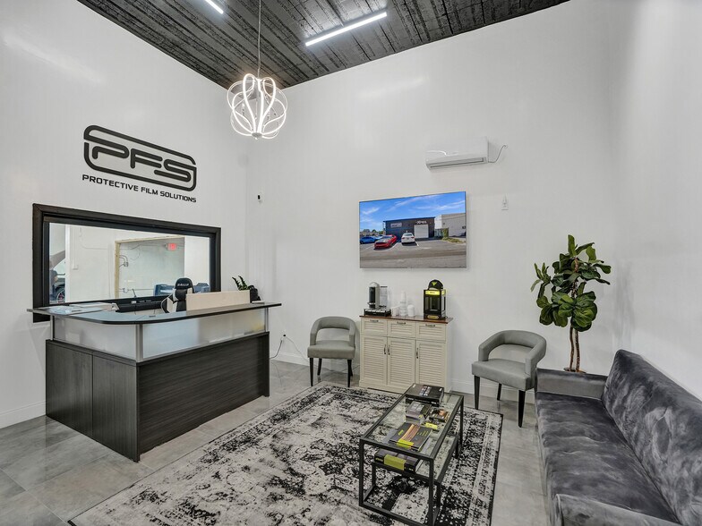 More Photos Of 15-21 NW 9th Ave, Fort Lauderdale Warehouse For Sale