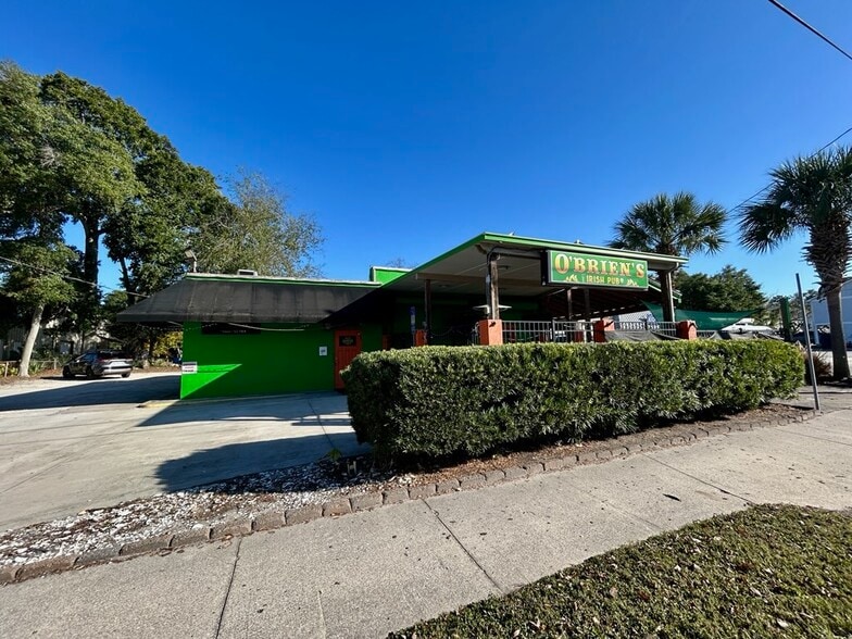 More Photos Of 320 S 8th St, Fernandina Beach Freestanding For Lease