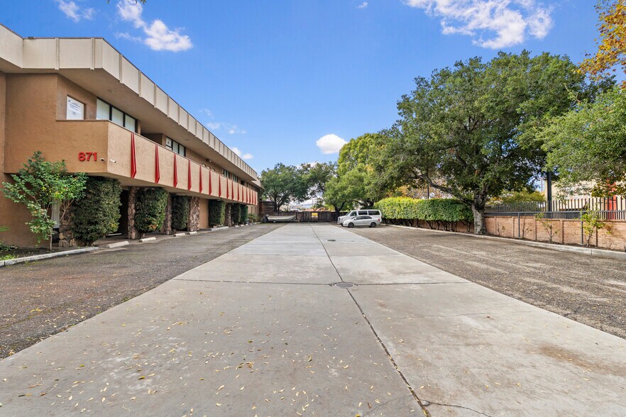 More Photos Of 871 Coleman Ave, San Jose Office For Lease