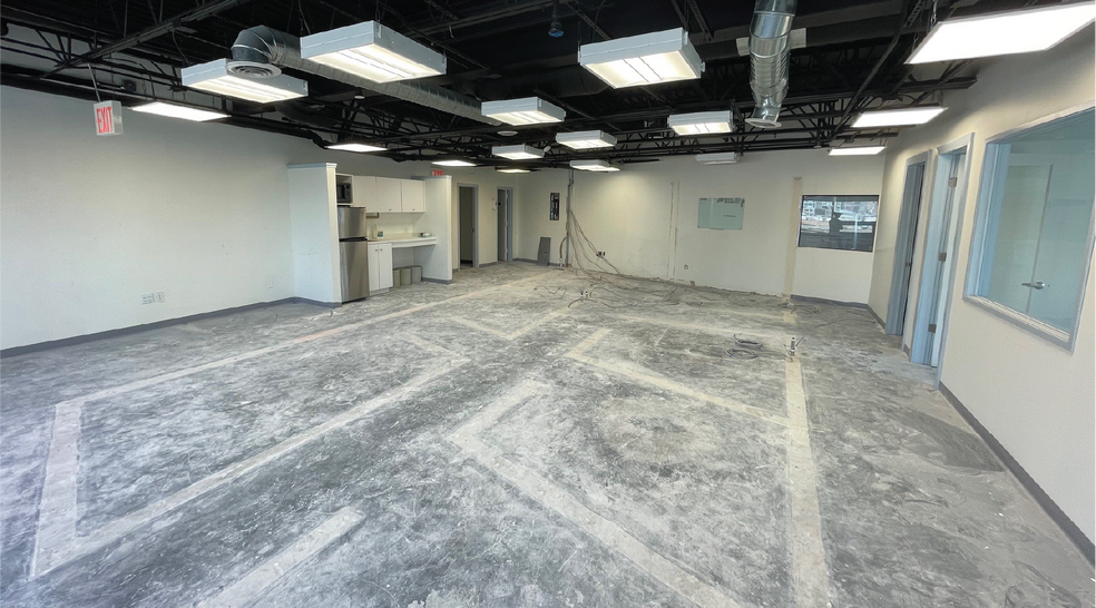 More Photos Of 53-21 Vernon Blvd, Long Island City Warehouse For Lease