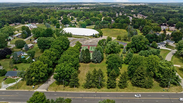 More Photos Of 5617 Portage St NW, North Canton Sports And Entertainment For Sale