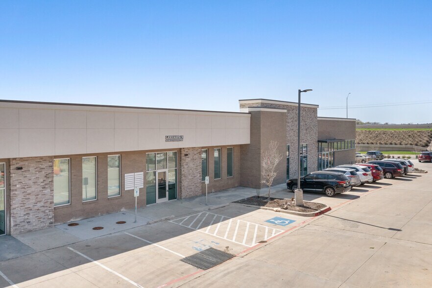More Photos Of 4116 TX- 121 Hebron Pkway- 4116 TX- 121, Carrollton Coworking Space