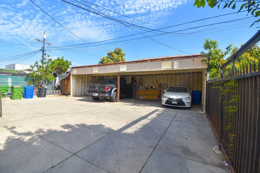 More Photos Of 2010 S Harcourt Ave, Los Angeles Apartments For Sale