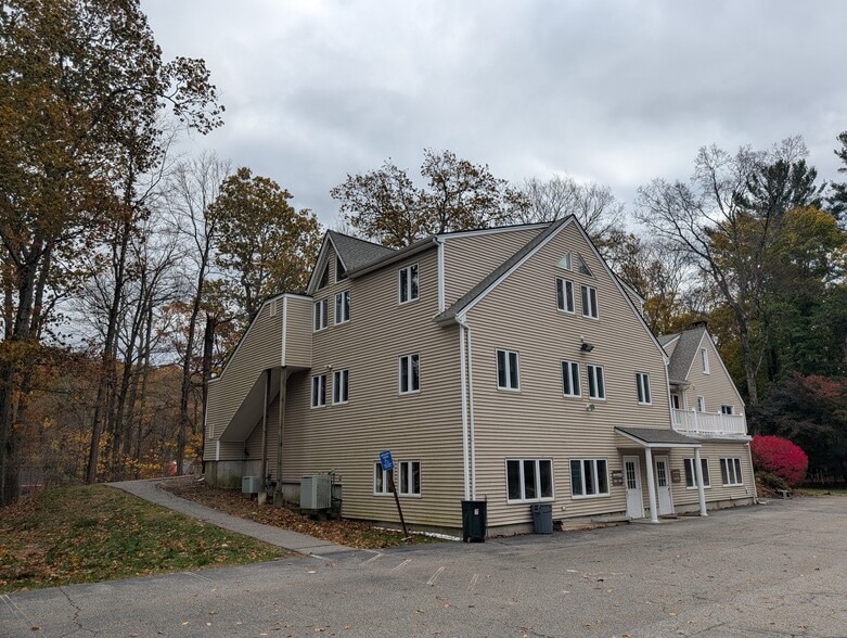 More Photos Of 569 Main St, Monroe Office For Sale