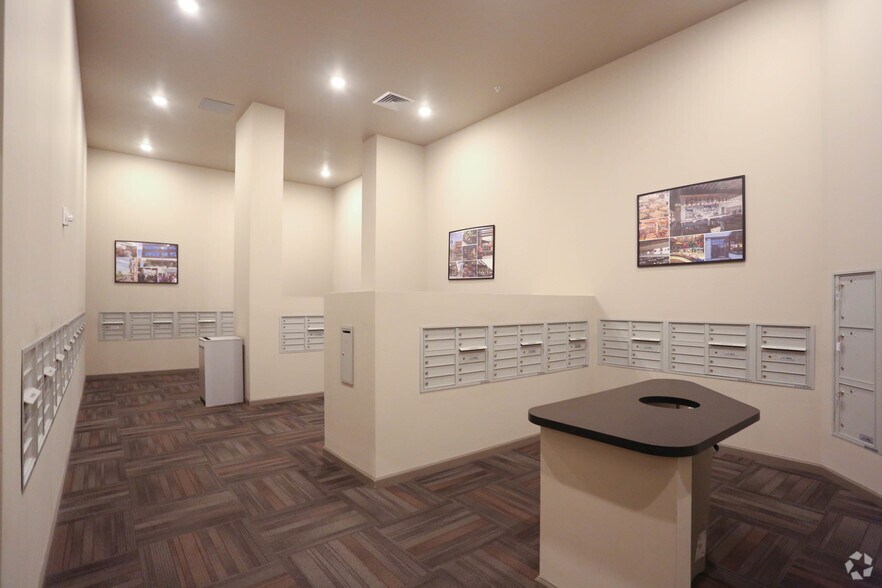 More Photos Of 1520 S 5th St, Saint Charles Unknown For Lease