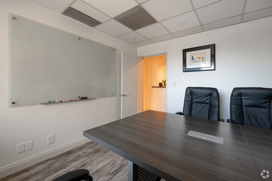 More Photos Of 9025 Wilshire Blvd, Beverly Hills Medical For Lease