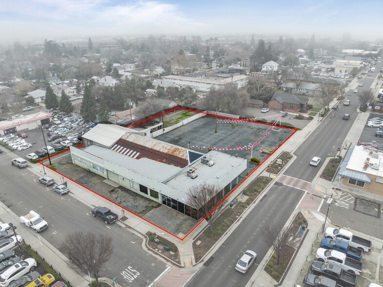 More Photos Of 440 Riverside Ave, Roseville Auto Dealership For Sale