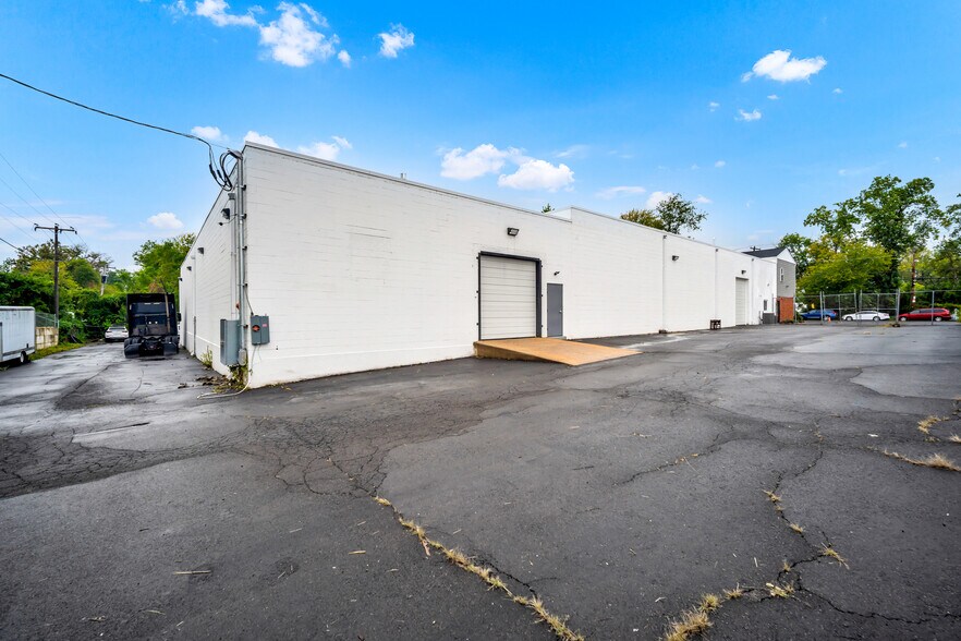 More Photos Of 2168 Bennett Rd, Philadelphia Warehouse For Lease
