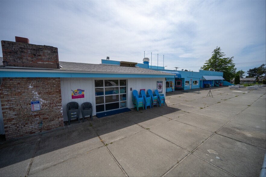 More Photos Of 4874 Birch Bay-Lynden Rd, Blaine Sports And Entertainment For Sale