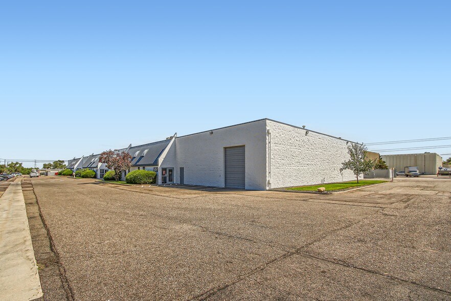 More Photos Of 10790 W 50th Ave, Wheat Ridge Warehouse For Lease