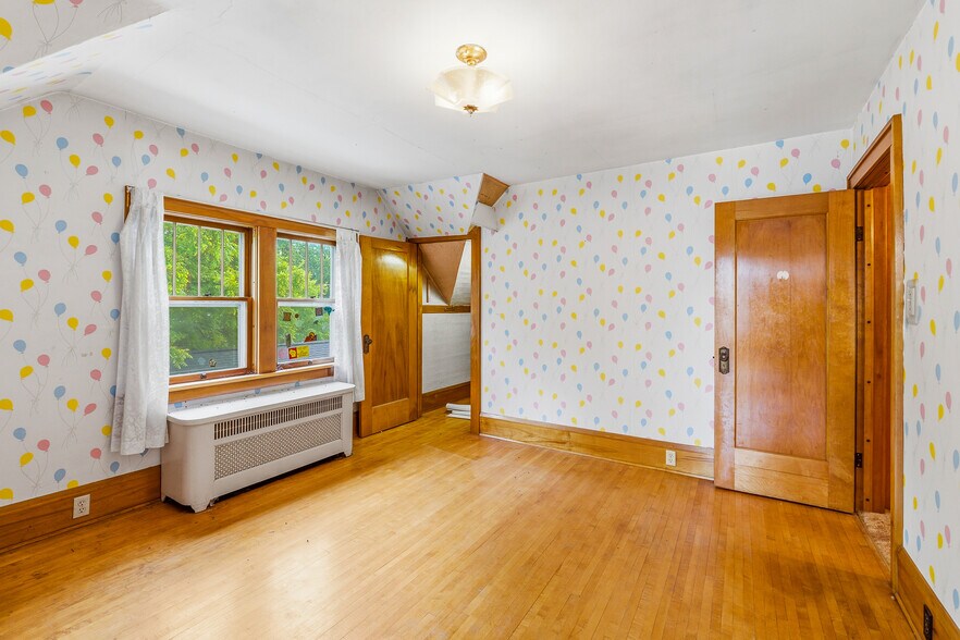 More Photos Of 181 S Main St, Markesan Office Residential For Sale