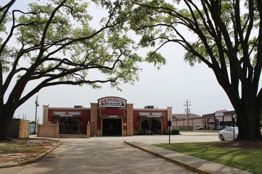 More Photos Of 5207-5212 Essen Ln, Baton Rouge Medical For Lease