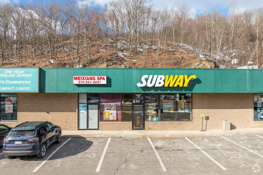More Photos Of 600 BLK Scranton Carbondale Hwy, Archbald Unknown For Lease