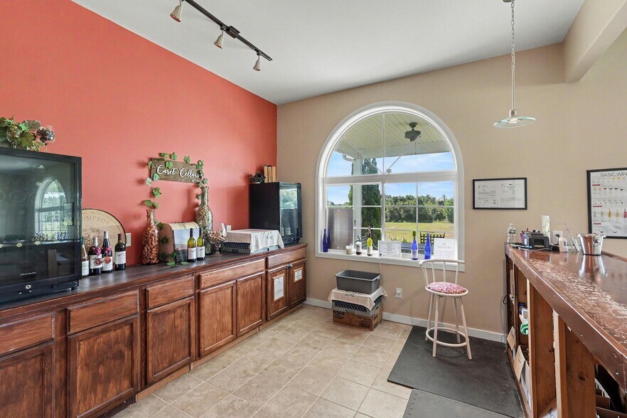 More Photos Of 495 Meadow Landing Ln, Caret Winery Vineyard For Sale