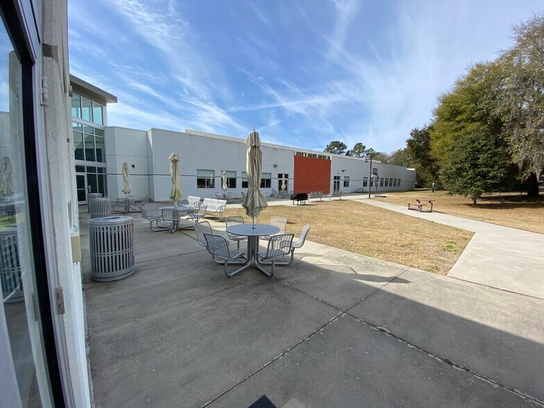 More Photos Of 2387 Clements Ferry Rd, Charleston Office For Lease