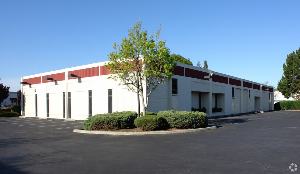 More Photos Of 2211 Fortune Dr, San Jose Research And Development For Lease