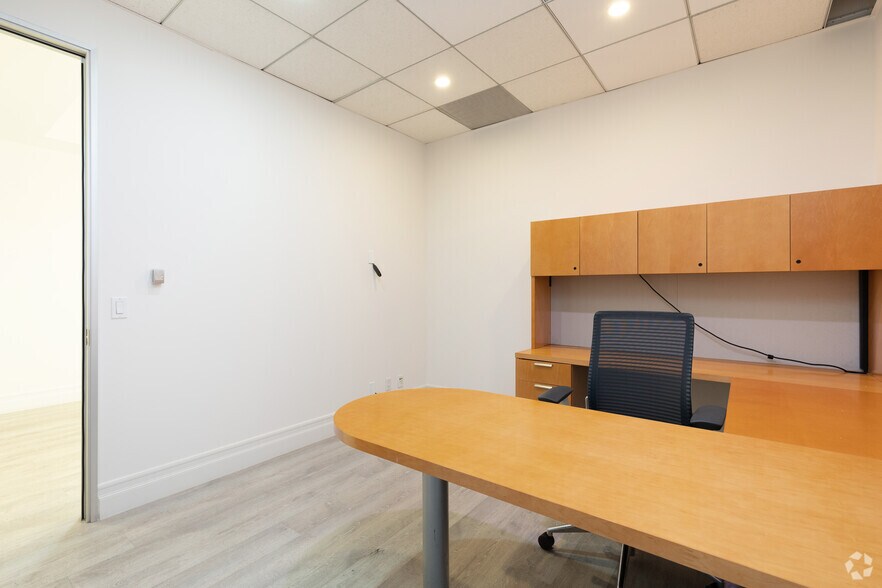 More Photos Of 9150 Wilshire Blvd, Beverly Hills Medical For Sale