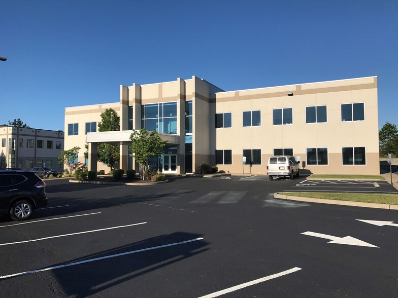 More Photos Of 856 Waterbury Falls Dr, O'Fallon Office For Sale