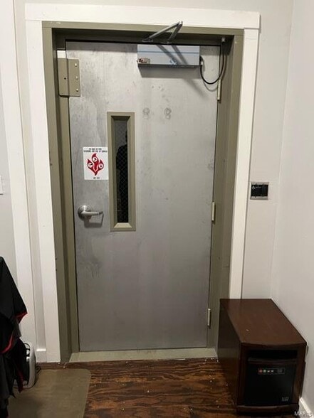 More Photos Of 7714-7718 S Broadway, Saint Louis Coworking Space