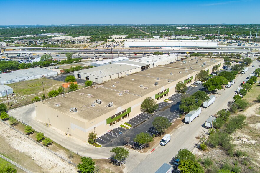 More Photos Of 11105-11119 Landmark 35 Dr, San Antonio Warehouse For Lease