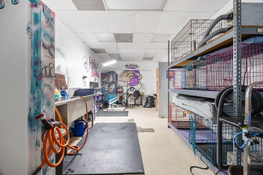 More Photos Of 150 S Monte Vista Ave, San Dimas Loft Creative Space For Sale