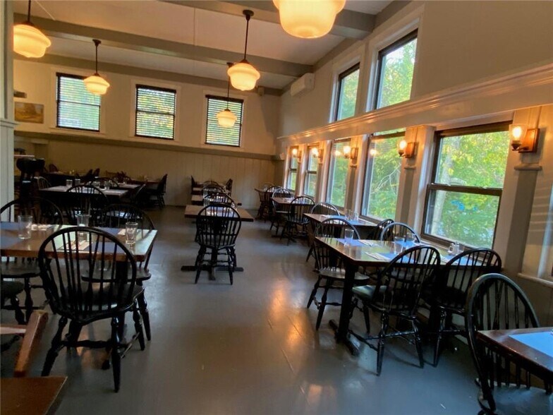 More Photos Of 276 Watch Hill Rd, Cortlandt Manor Restaurant For Lease