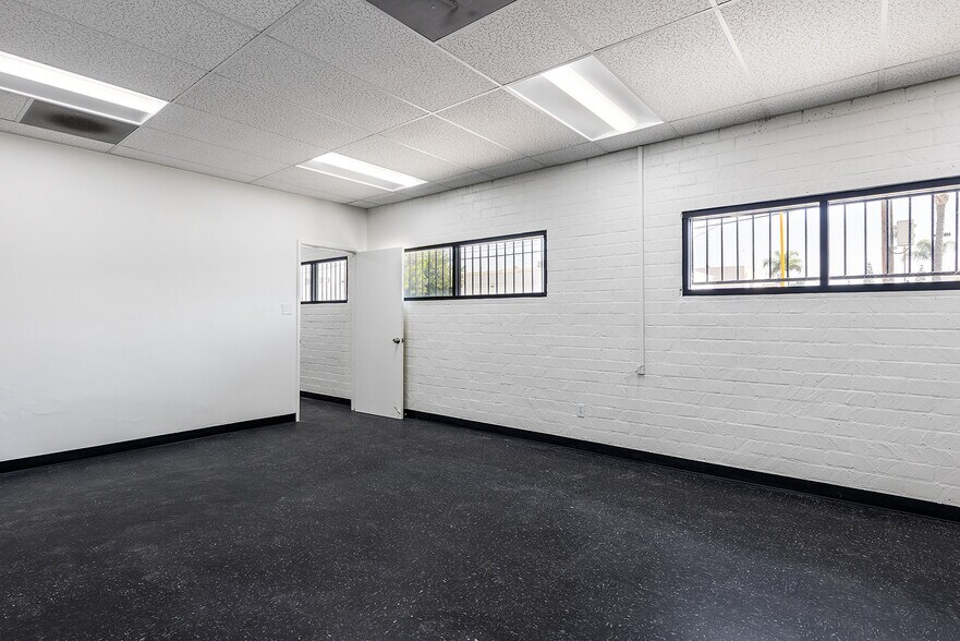 More Photos Of 12300 Denholm Dr, El Monte Warehouse For Sale