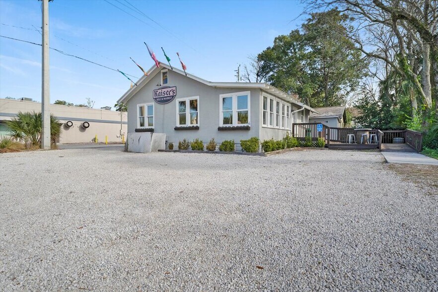 More Photos Of 4 White St, Saint Augustine Storefront For Lease