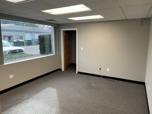 More Photos Of 1580 Lakeland Ave, Bohemia Warehouse For Lease