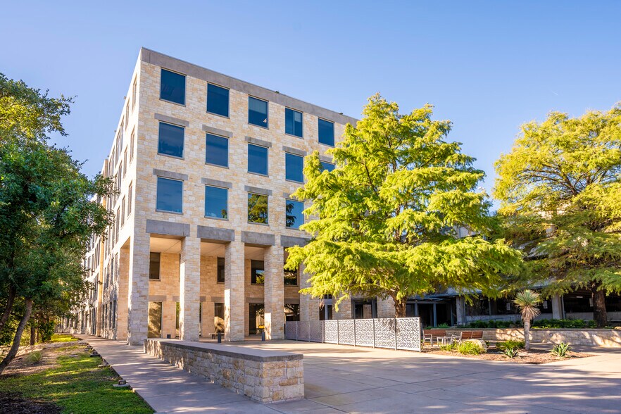 More Photos Of 2600 Via Fortuna, Austin Unknown For Lease