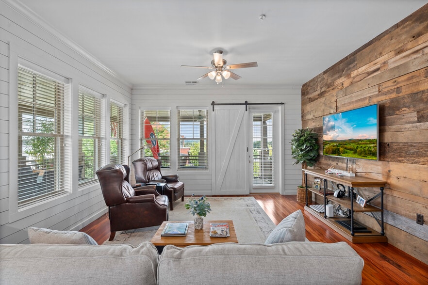 More Photos Of 158 Front St, Franklin Apartments For Sale