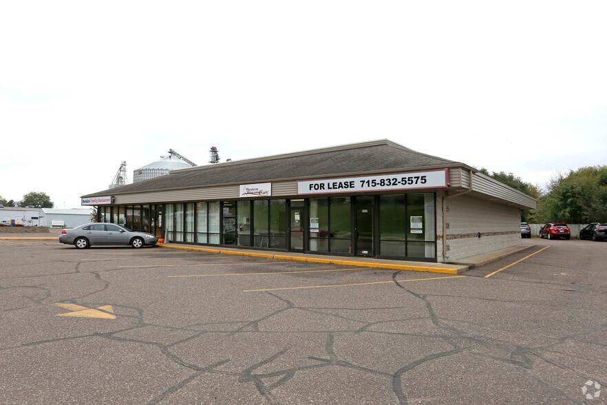 More Photos Of 697 E Main St, Mondovi Storefront For Lease