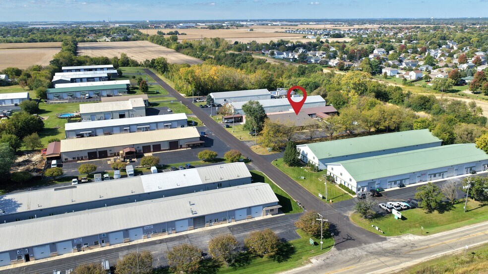 More Photos Of 14440 W Edison Dr, New Lenox Manufacturing For Sale