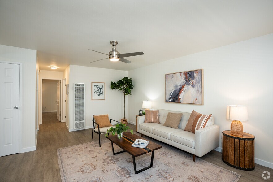 More Photos Of 628 W California Ave, Vista Apartments For Sale