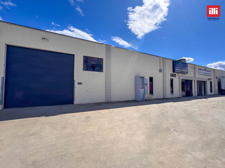 More Photos Of 20600-20630 Lassen St, Chatsworth Warehouse For Lease
