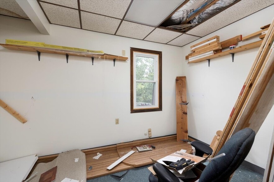 More Photos Of 932 French Rd, Cheektowaga Office For Sale