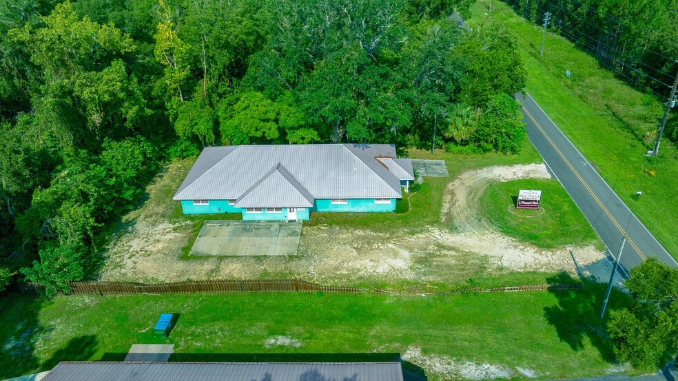 More Photos Of 1415 NW 23rd Ave, Chiefland Medical For Sale