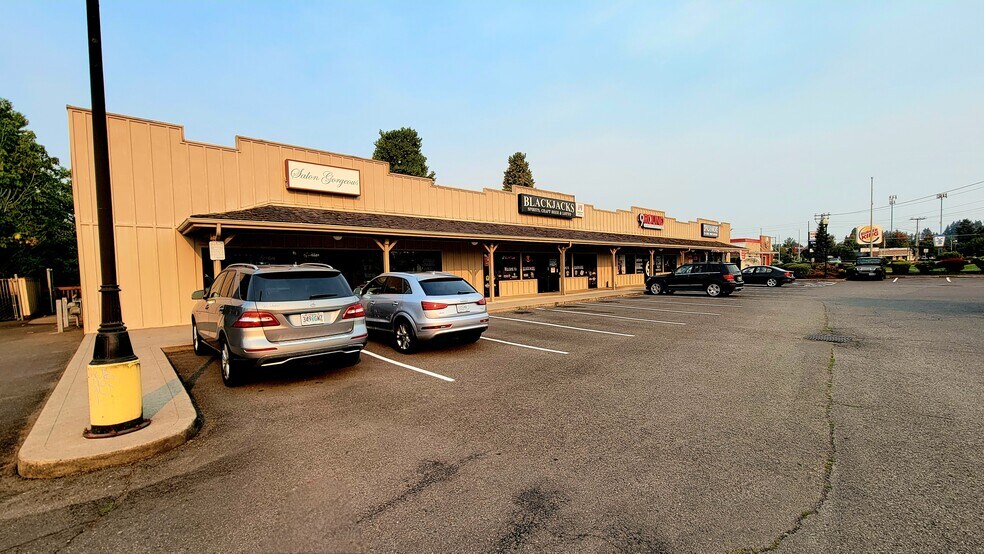More Photos Of 5245-5251 Commercial St SE, Salem Freestanding For Lease