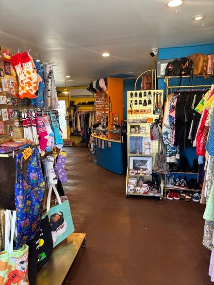 More Photos Of 3362 Glendale Blvd, Los Angeles Storefront Retail Residential For Lease