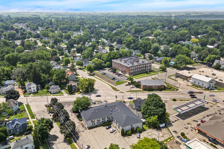More Photos Of 240 E Fond du Lac St, Ripon Hotel For Sale