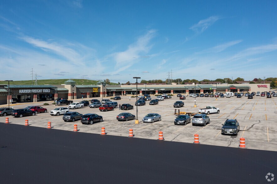 More Photos Of 2308-2406 S Green Bay Rd, Racine General Retail For Lease