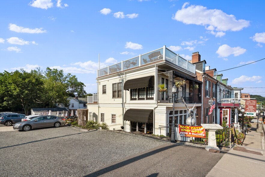 More Photos Of 28 W Bridge St, New Hope Hospitality For Sale