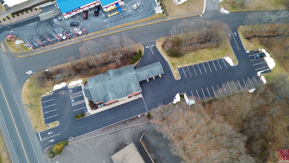 More Photos Of 1009 New Haven Rd, Naugatuck Bank For Sale