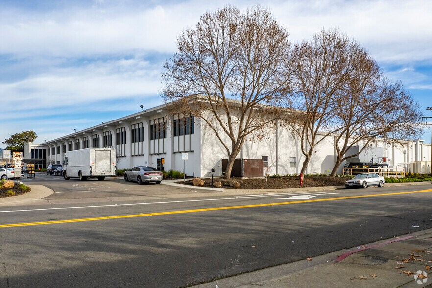 Primary Photo Of 1700-2800 Fairway Dr, San Leandro Warehouse For Lease