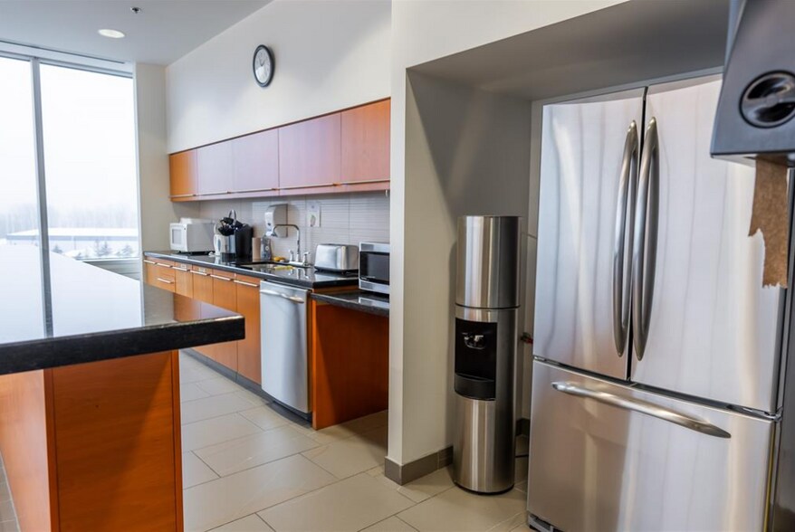 More Photos Of 1555 Venetian Blvd, Point Edward Industrial For Lease