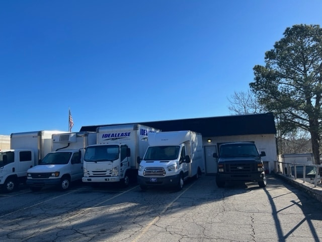 More Photos Of 1237 Strickland Rd, Roswell Light Distribution For Lease